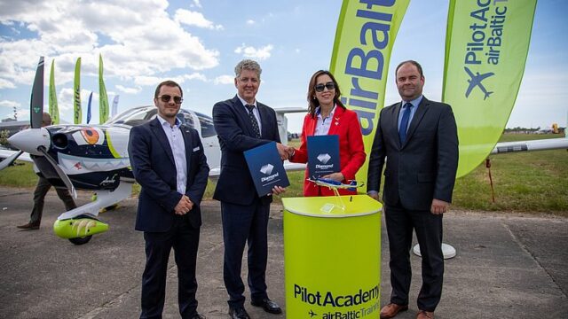 Training-airBaltic-Diamond